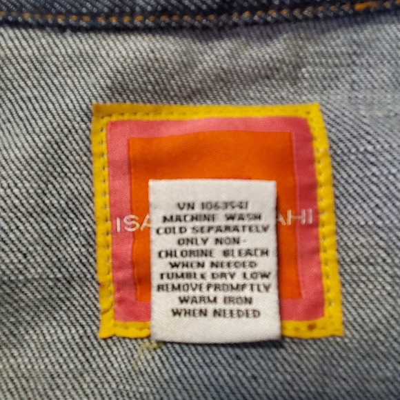 Issac Mizrahi Size XXL 2-pocket denim jacket, distressing & colorful stitching - Picture 9 of 9